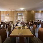 Meira 4*
